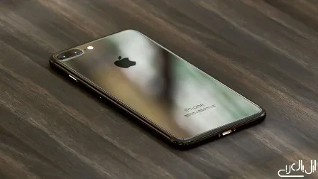 iPhone 7 Plus Jet Black arka yüzey yakın görünüm